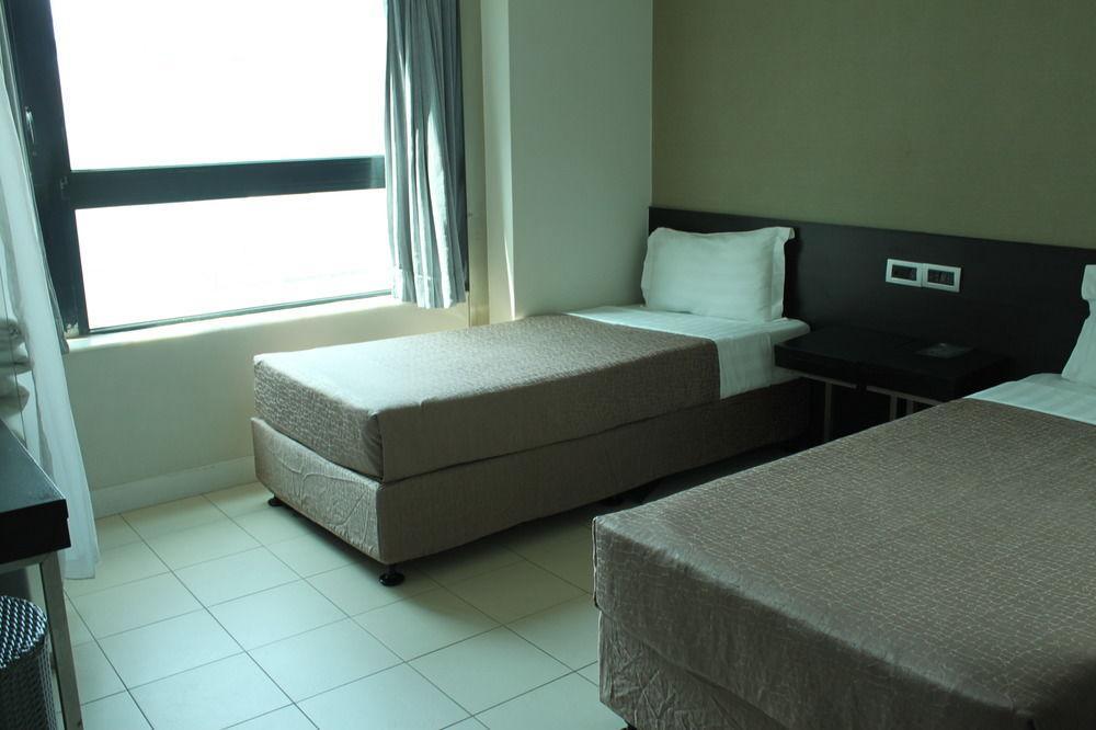 Hong Kong King'S Hotel Екстер'єр фото